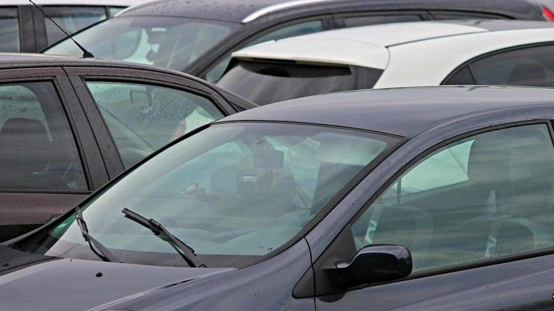 Cars in car park. Shannon Springs Hotel boats itself on being an airport hotel with ample parking. The hotel is near Shannon Airport and offers a host of private and public transport options to and from Shannon Airport.