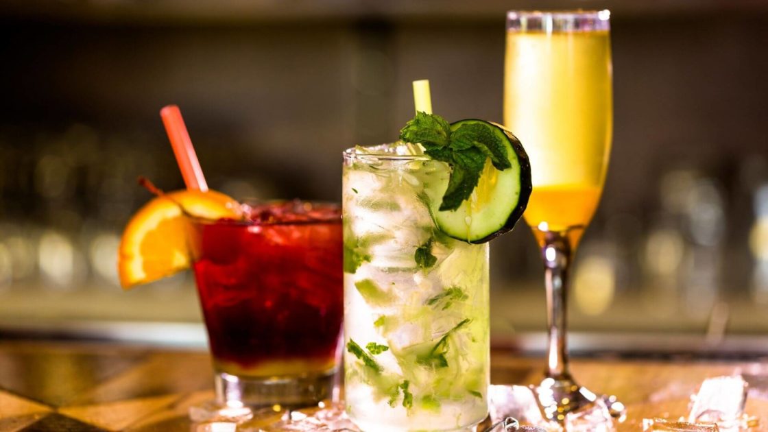 Cocktails at Shannon Springs Hotel