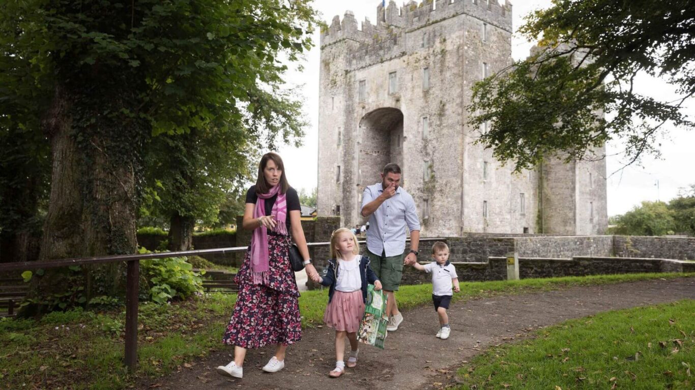 Bunratty Castle and Folk Park, Bunratty, Co Clare ICP